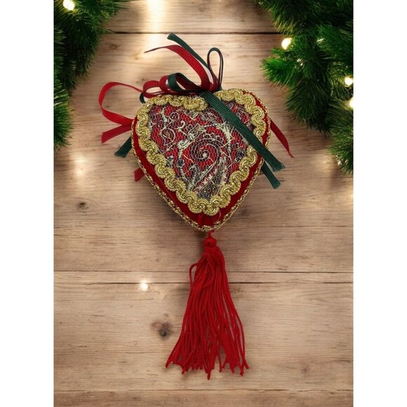 Vintage Heart Shaped Christmas Tree Ornament Victorian Style Tassel Red Gold - Picture 1 of 6